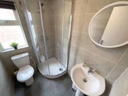 4 bedroom house to rent - Photo 3