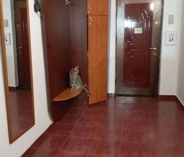 Inchiriez apartament doua camere etaj 1 zona MB-uri. - Photo 1