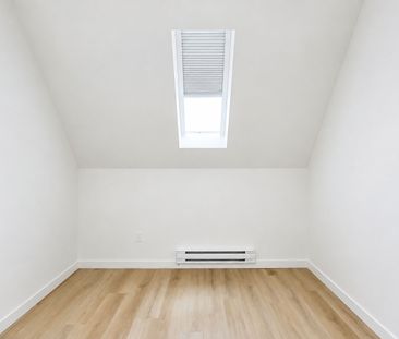 For Lease - 159 Locksley Avenue Unit# 4, Toronto, Ontario - Photo 4
