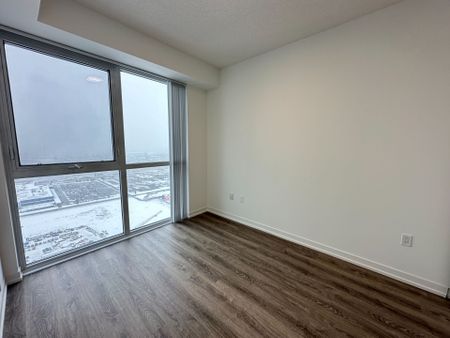 For Lease - 8 Interchange Way Unit# 3811, Vaughan, Ontario - Photo 4