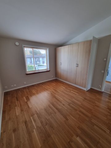 Annalundsvägen, Södertälje - Photo 2