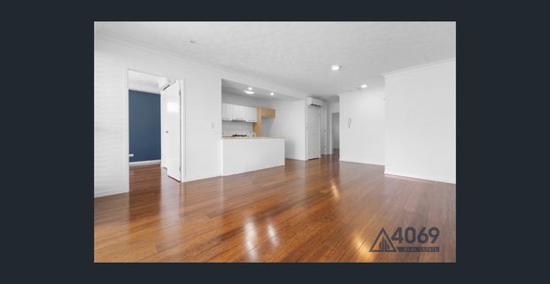 Spacious 2-Bedroom Apartment with Study and Balcony in Prime Indooroopilly Location - Photo 1