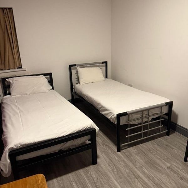 Room in a Shared House, Tanner Street, IG11 - Photo 1