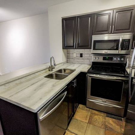 230 KING ST. E., #1205 - SPACIOUS 2BED+DEN/2BATH, LOCKER, LAUNDRY - Photo 3