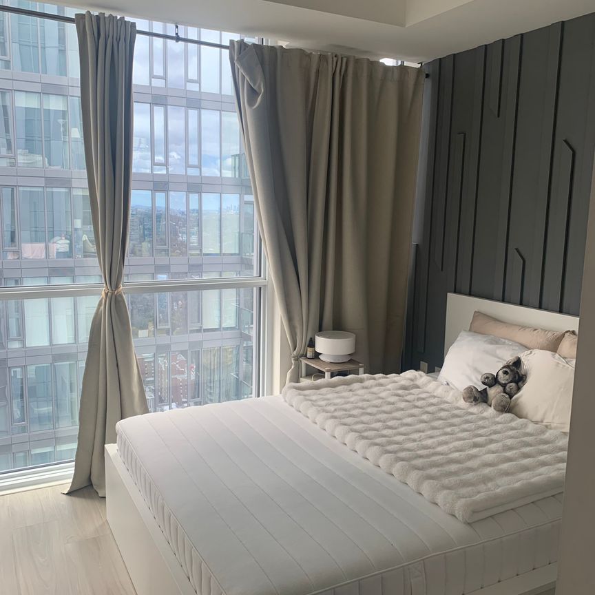 For Lease - 1 Yorkville Avenue Unit# 4601, Toronto, Ontario - Photo 1