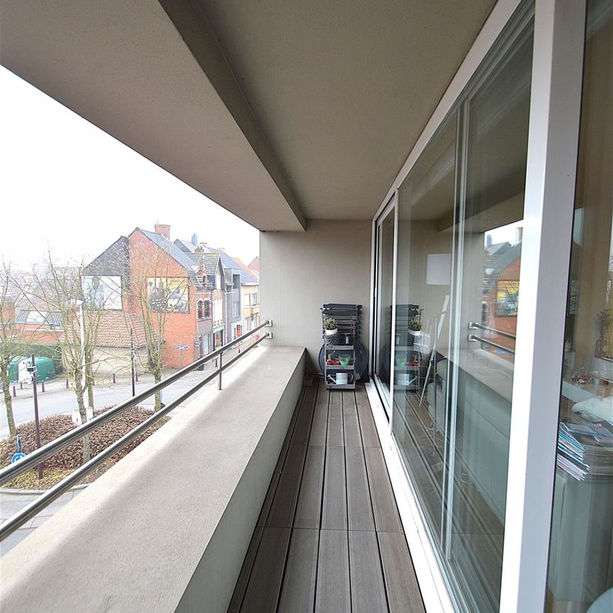 Ruim duplex-appartement te huur in centrum Poperinge - Photo 1