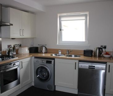 2 bed flat for rent in Corstorphine - Photo 5