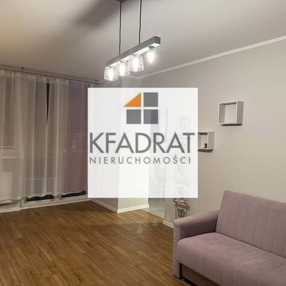 Stare Miasto ustawna kawalerka 44 m2 ,piwnica ! - Photo 1