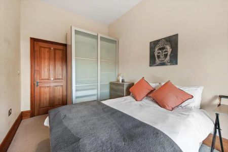 1 bedroom in a house share to rent - Photo 3