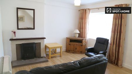 Charming 2-bedroom house to rent in North Central Area - Photo 2