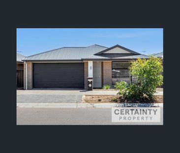 Stunning Brand New Modern Home in Mount Barker - Photo 3