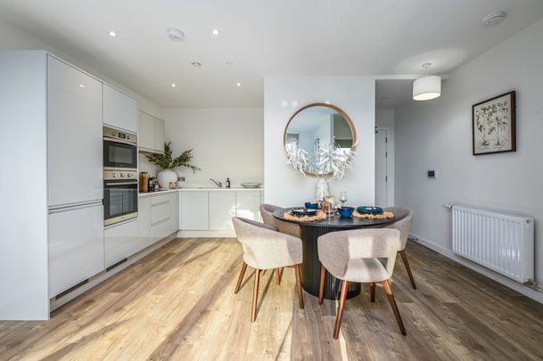 Elmsleigh Road, Staines, Surrey, TW18 - Photo 1