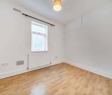 Deptford High Street, London, SE8 - Photo 6