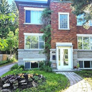 PRIX RÉDUIT - 5 ½ dans le (vrai) Vieux Longueuil… Près de la rue St-Charles - Photo 2