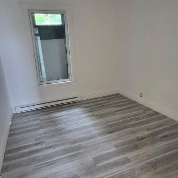 BEAU 6 1/2 MONTCALM DISPO MAINTENANT1895 - Photo 3