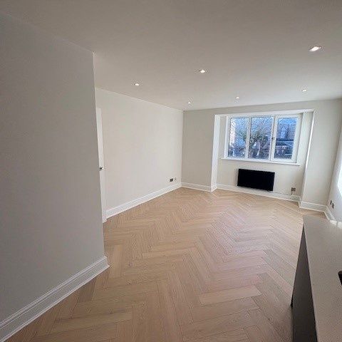 2 Bed Flat, Cassandra Court, NW2 - Photo 1