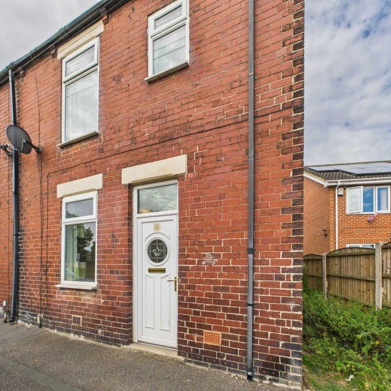 2 bedroom terraced house to rent - Photo 1