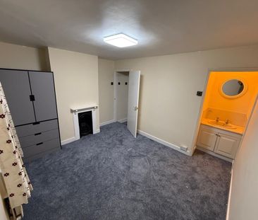 2 Bed Terraced House, Alpine Street, RG1 - Photo 4