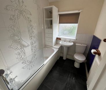 2 bedroom semi-detached house to rent - Photo 6