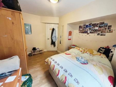 4 bedroom terraced house to rent - Photo 4