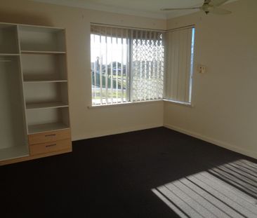 Great Location Duplex - Photo 6