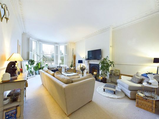 Cambridge Park, East Twickenham, TW1 - Photo 1