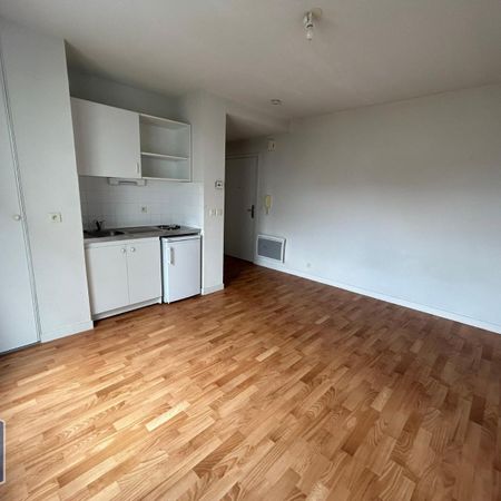 Location Appartement 1 pièce 24m² LAVAL 53000 - Photo 3