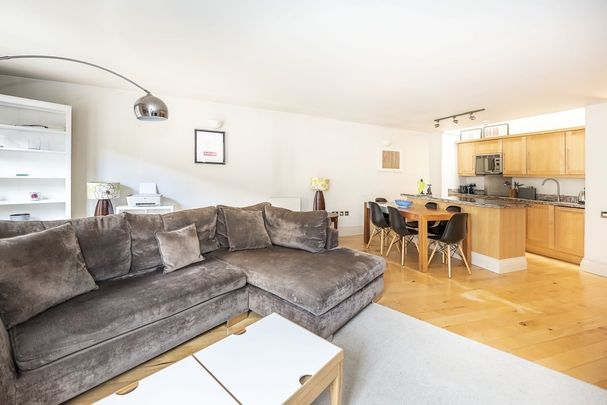 1 bedroom flat to rent - Photo 1