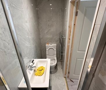 Room in a Shared House, Wensleydale, LU2 - Photo 6