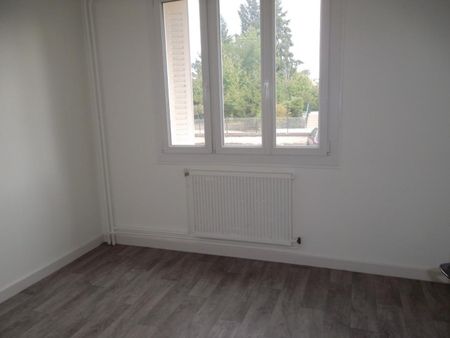 APPARTEMENT T4 A LOUER A ROANNE - HALLAGE - Photo 2