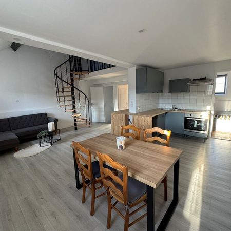 TYPE 3 meublé en duplex- 57,5 m² - 950 € CC - Photo 3
