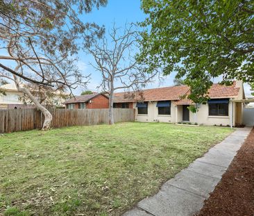 534 Bluff Road, Hampton East VIC 3188 - House For Rent | Domain - Photo 2