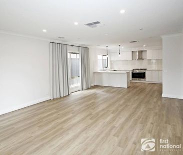 Brand new Metricon home - Photo 3