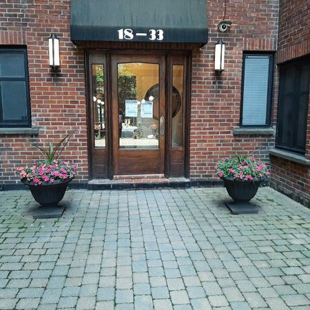 MOIS GRATUIT! - RENOVE Beau 3 1/2 au propre, lumineux, - MONTH FREE ! Beautiful, RENOVATED, clean, huge 3 1/2 , bright, art deco apt (Montreal) - Photo 4