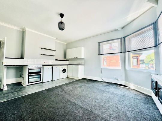 2 bedroom flat to rent - Photo 1