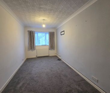 Leesland Road, Gosport - Photo 4