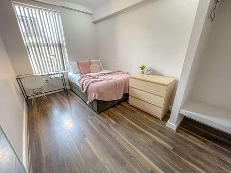 Esher Road, L6 - Photo 5