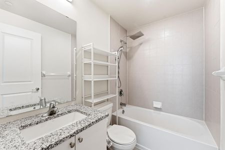 For Lease - 38 Annie Craig Drive Unit# 3502, Toronto, Ontario - Photo 4