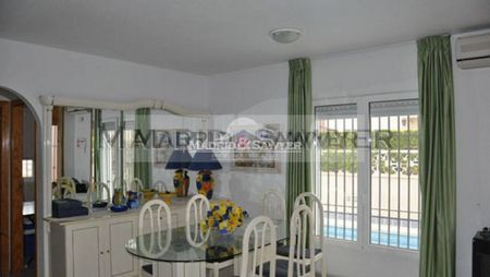 Beautiful 3 bedroom semi-detached house in Campoamor with private pool! - Photo 3