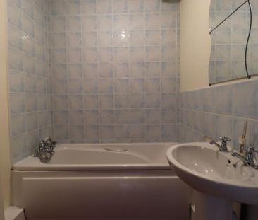 2 bedroom property to rent - Photo 5