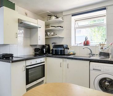 4 bedroom house to rent - Photo 1