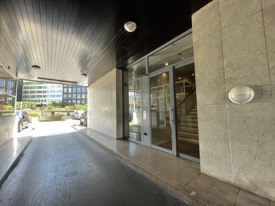 Location Appartement 3 pièces 68m² MONTROUGE 92120 - Photo 1