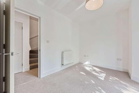 Narford Road, London, E5 - Photo 5