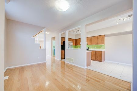 For Lease - 496 The Bridle Walk, Markham, Ontario - Photo 3