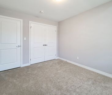 For Lease - 9 Mann Trail, Welland, Ontario - Photo 3