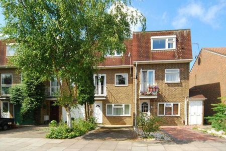 Rowan Close, Ealing, W5 - Photo 4