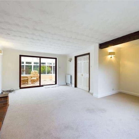 Springfield Road, Pamber Heath, Tadley, Hampshire, RG26 - Photo 1