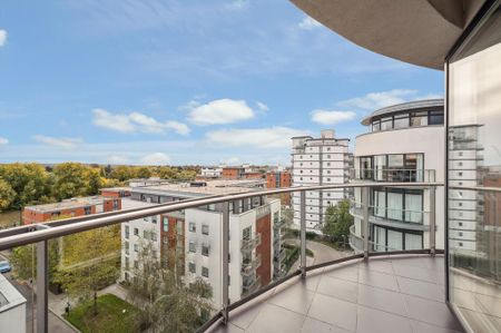 3 bedroom flat to rent - Photo 5