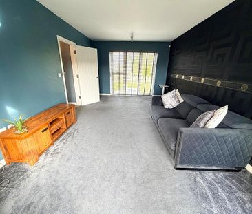 4 bedroom detached house to rent - Photo 3