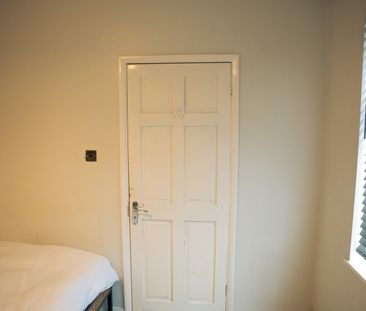 Room in a Shared House, Datchet Road, SE6 - Photo 4